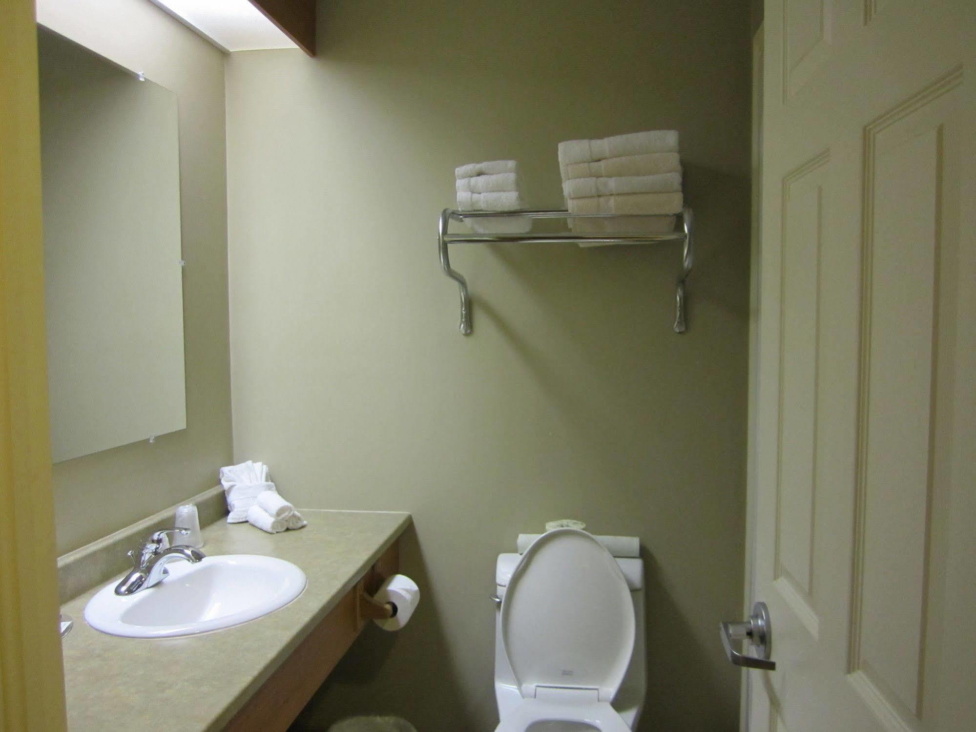 Auberge Bouctouche Inn & Suites Exteriér fotografie