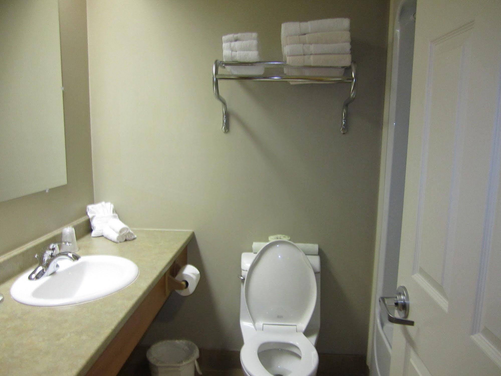 Auberge Bouctouche Inn & Suites Exteriér fotografie